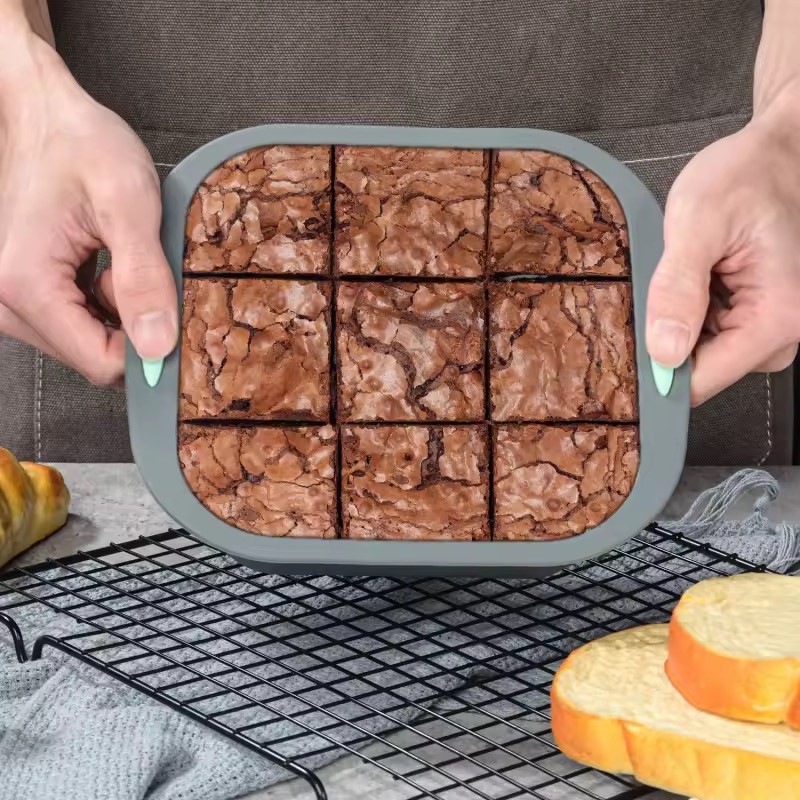 Tava pătrata profesionala din silicon – Square Baking Pan 10 inch